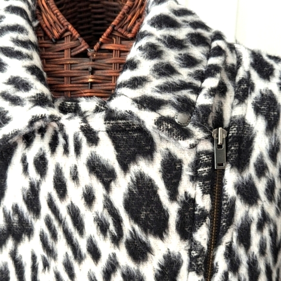 Banana Republic Moto Snow Leopard Print Alpaca Coat - Full Zip - Picture 8 of 16